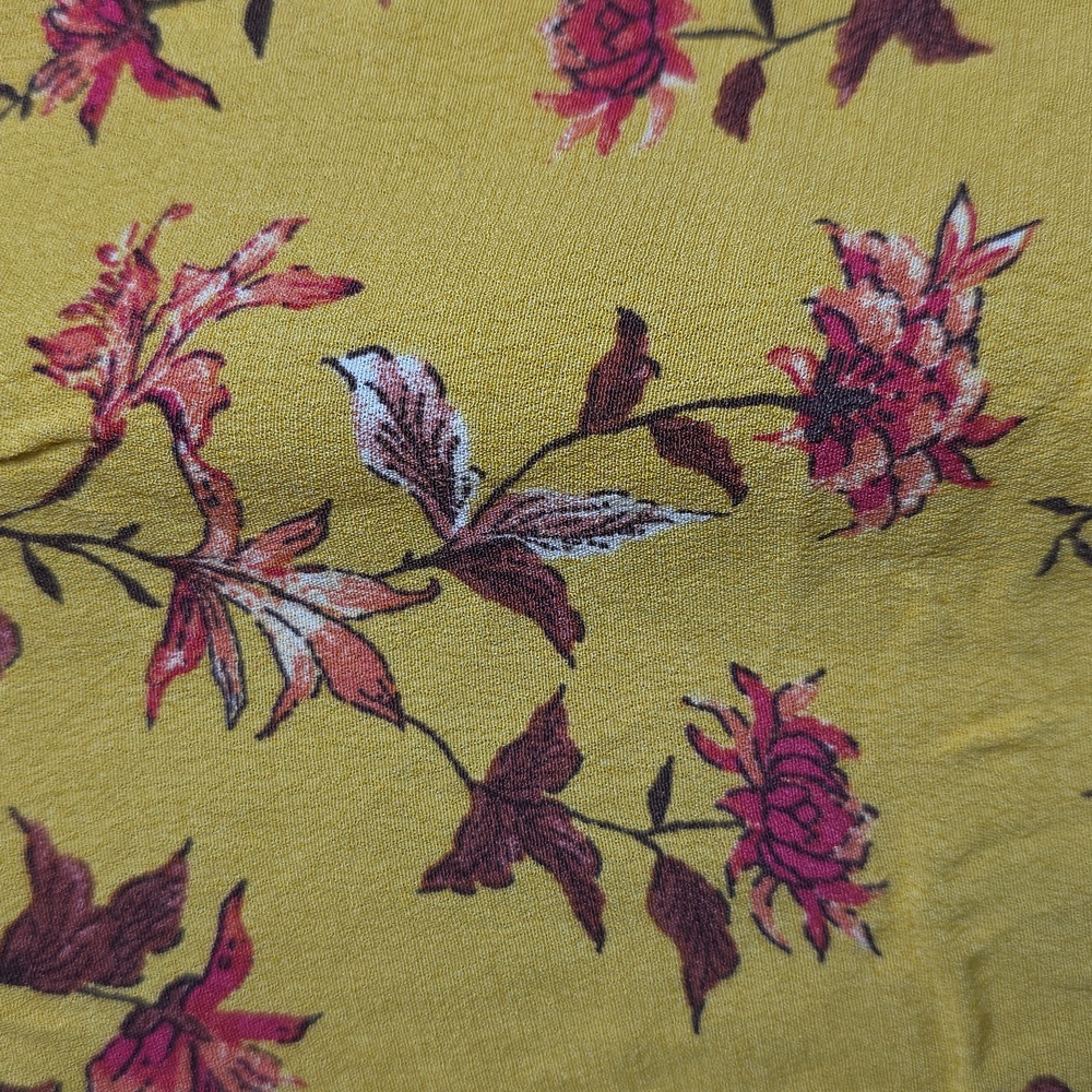 Forever 21+ Floral Yellow Top - Picture 3 of 5